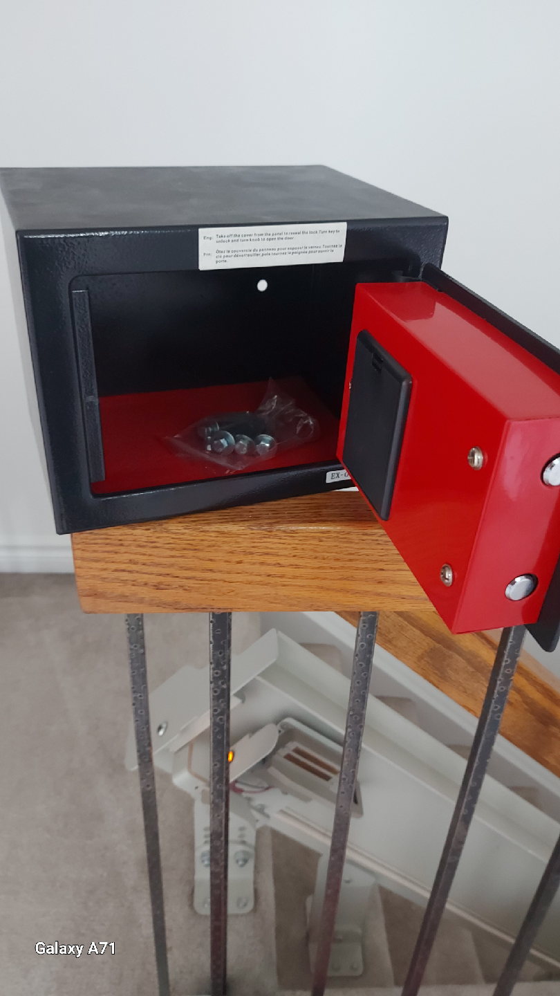 Technoline Safe Box - Black & Red - photo 2