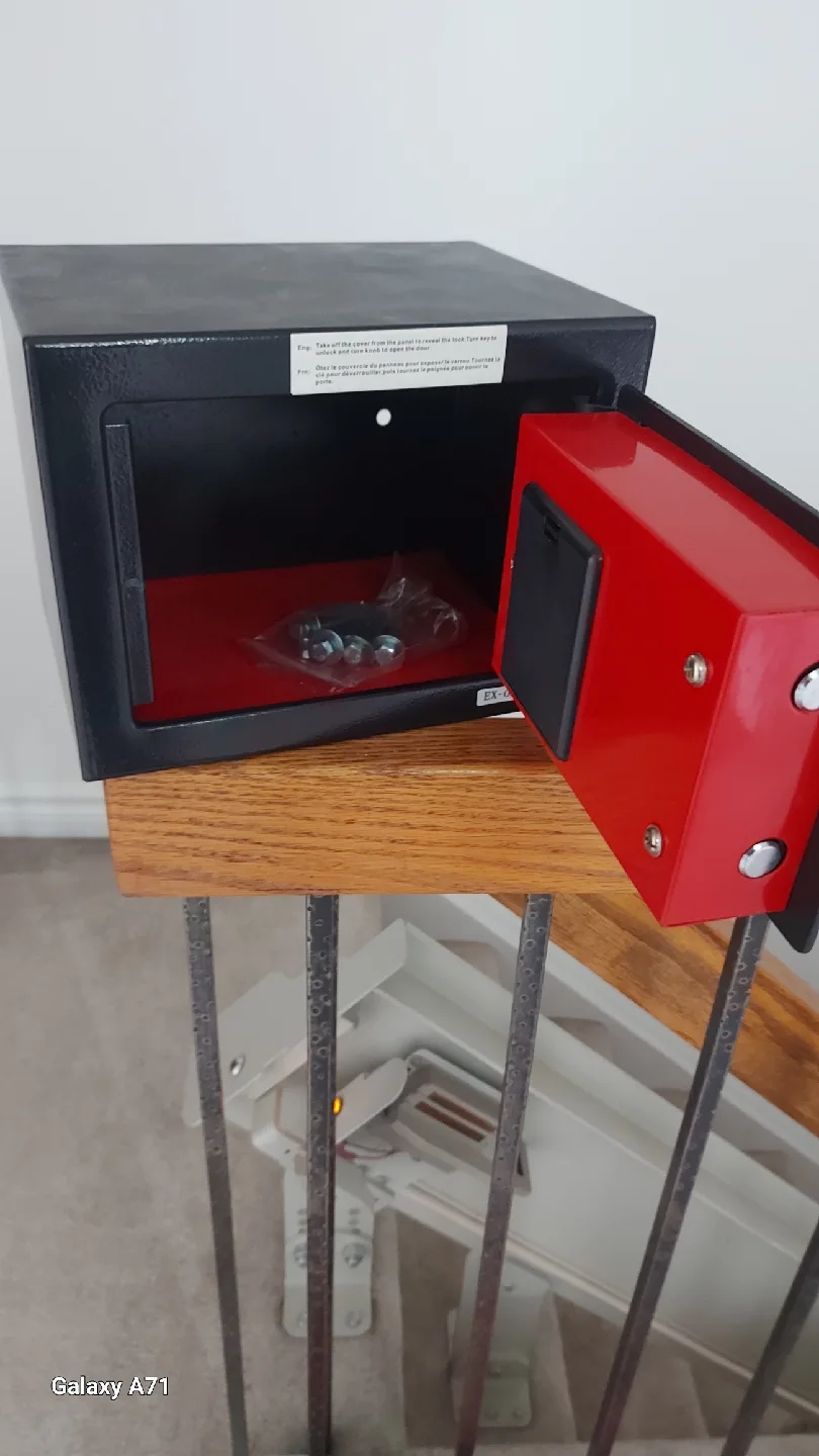 Technoline Safe Box - Black & Red image indicator(2)