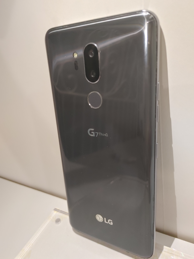 LG G7 ThinQ Smartphone + Bonus Free Items - photo 5