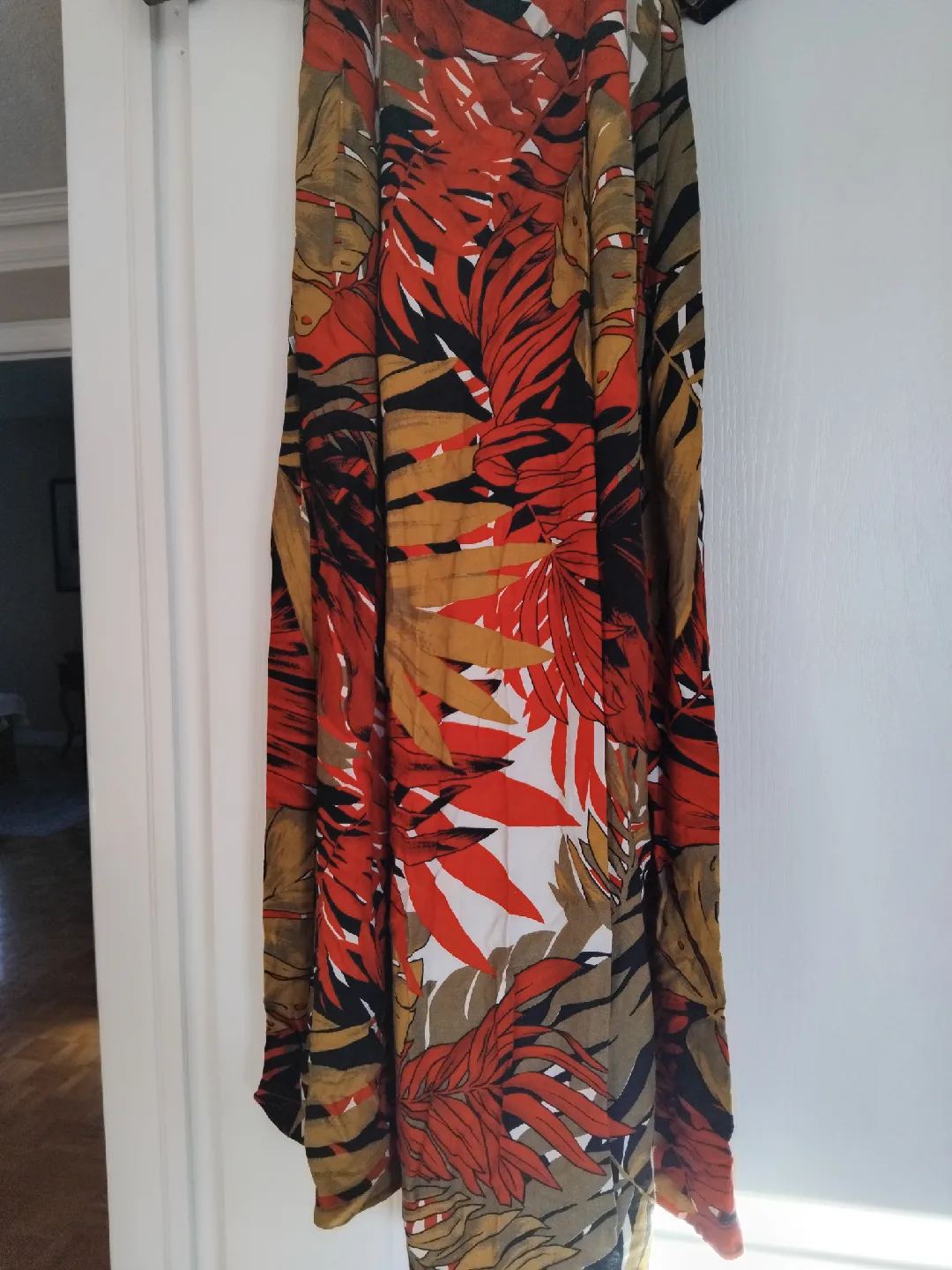 Vintage Leaf Print Blouse & Skirt Set image indicator(3)