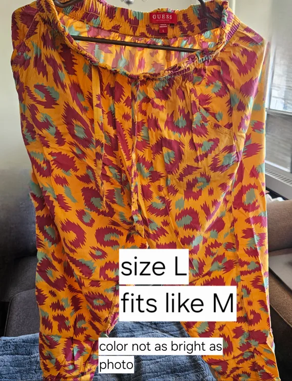 Decluttering closet: sizes M to L image indicator(3)