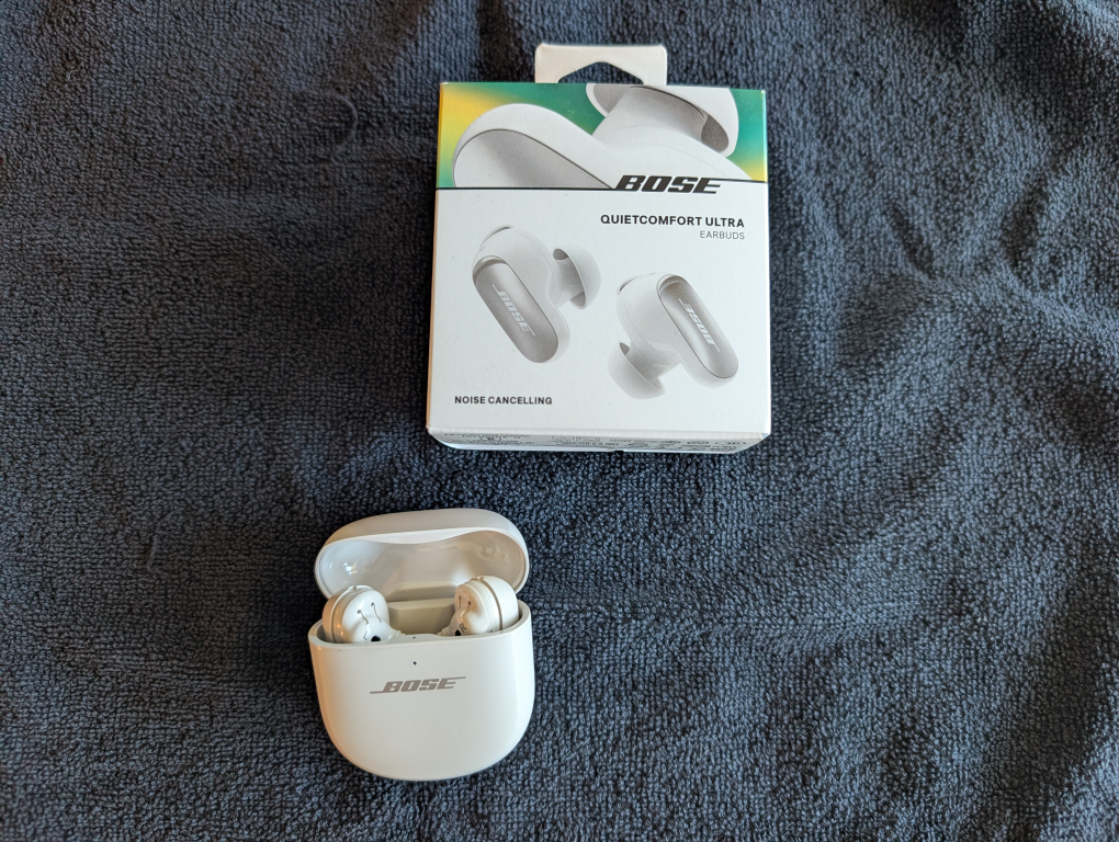 Bose QuietComfort Ultra Earbuds - Like New!