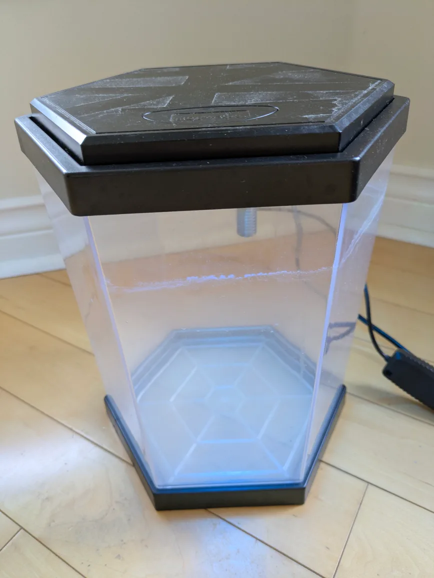 Used Fish Tank image indicator(2)