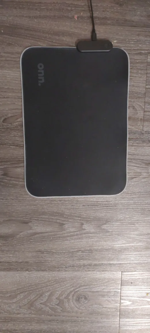onn. RGB Gaming Mouse Pad image indicator(3)