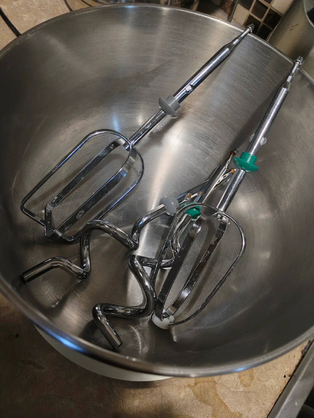 Sunbeam Mixmaster Stand Mixer used once brand new image indicator(8)