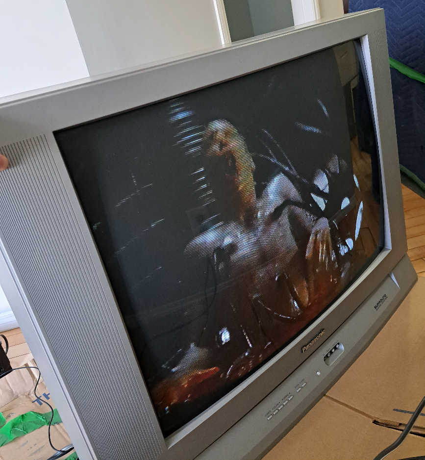 Panasonic CT-32E13-1G 32" Color TV - photo 2