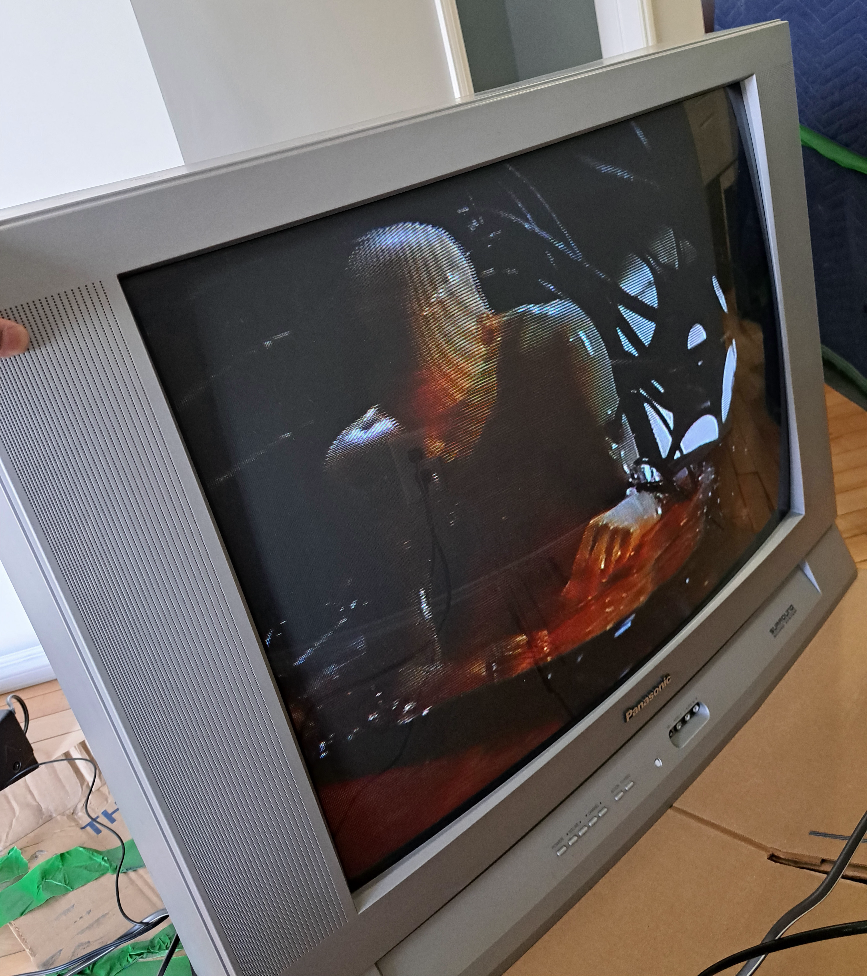 Panasonic CT-32E13-1G 32" Color TV - photo 4