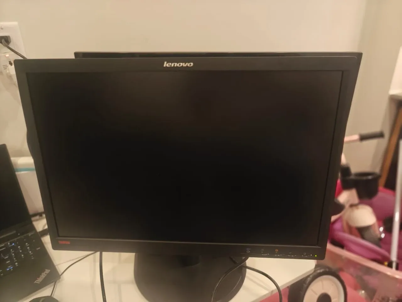 Lenovo ThinkVision Monitor image indicator(5)