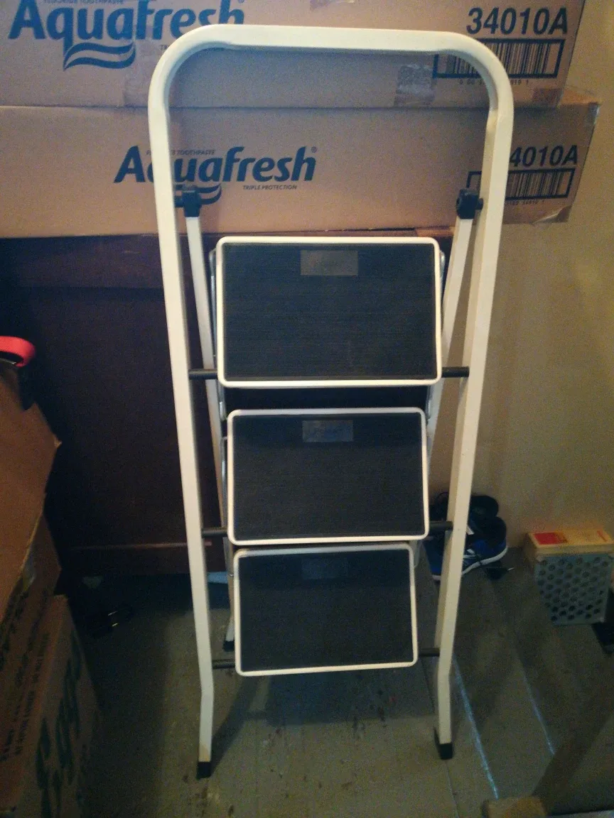 Polder 3-Step Lightweight Ladder