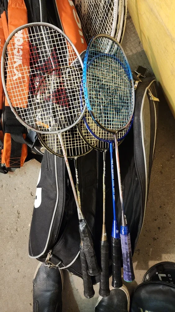 Badminton/Tennis Rackets & Accessories image indicator(3)