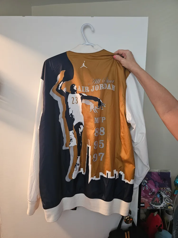 Retro Jordan All-Star Air Jordan MVP Jacket image indicator(2)