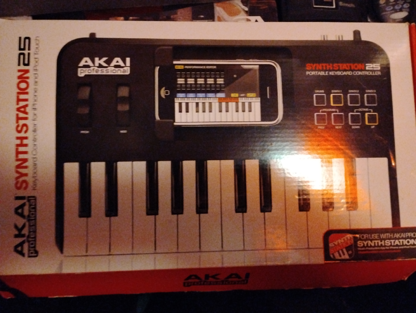 CA-3001 & Akai SynthStation 25 - photo 2