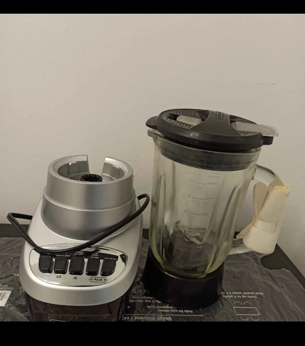 Black and Decker Mixer Blender thumbnail