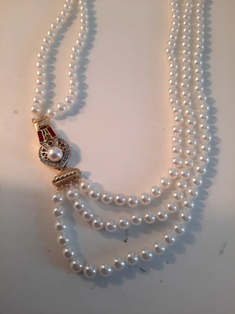 Elegant Pearl Necklace, Multi-Strand image indicator(6)