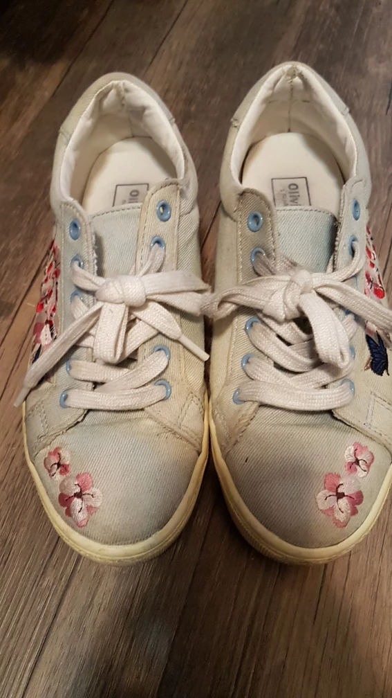 Olivia Bros. Floral Embroidered Sneakers - Size 4 - photo 3