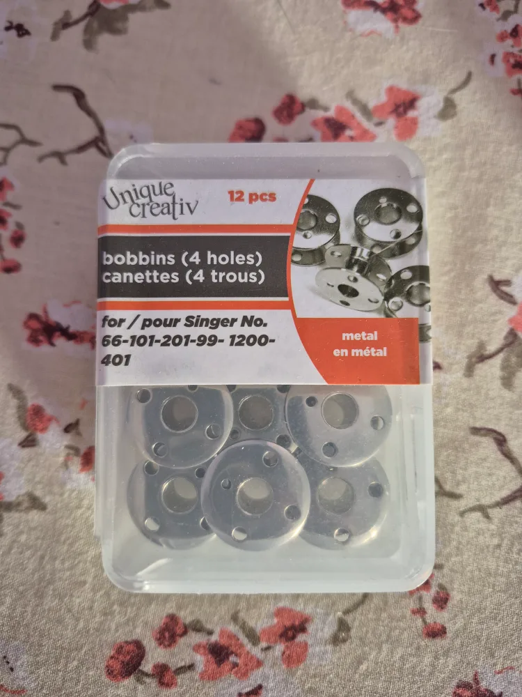 Unique Creativ Bobbins (4 Holes) - 12 pcs image indicator(3)