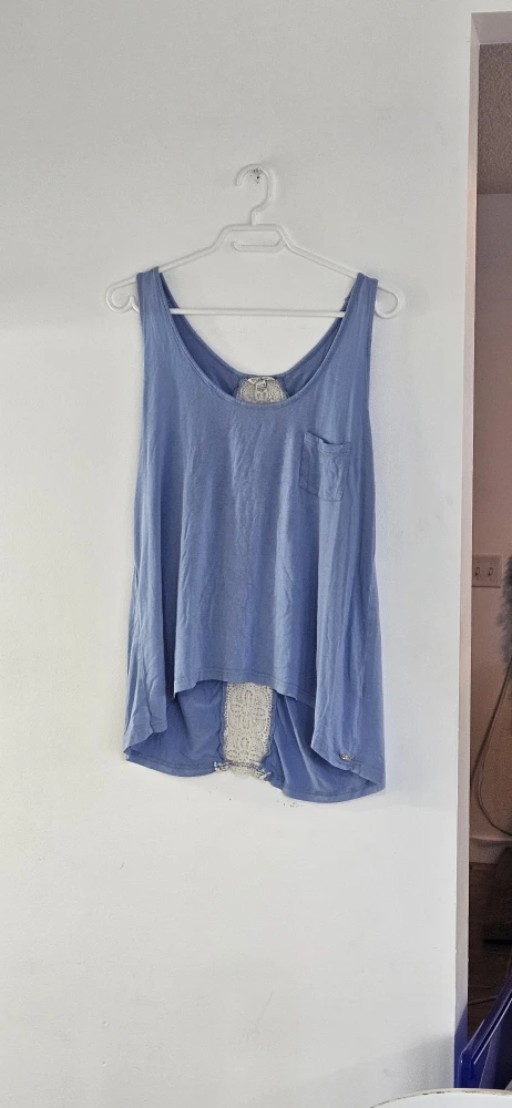 guess tank top size xl