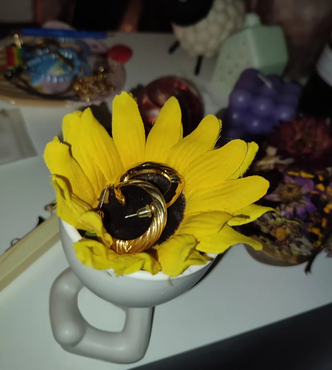 24k Gold plated Hoop Earrings image indicator(2)