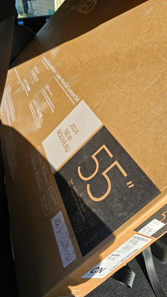 LG 55" QNED85 4K Smart TV with glass stand image indicator(4)