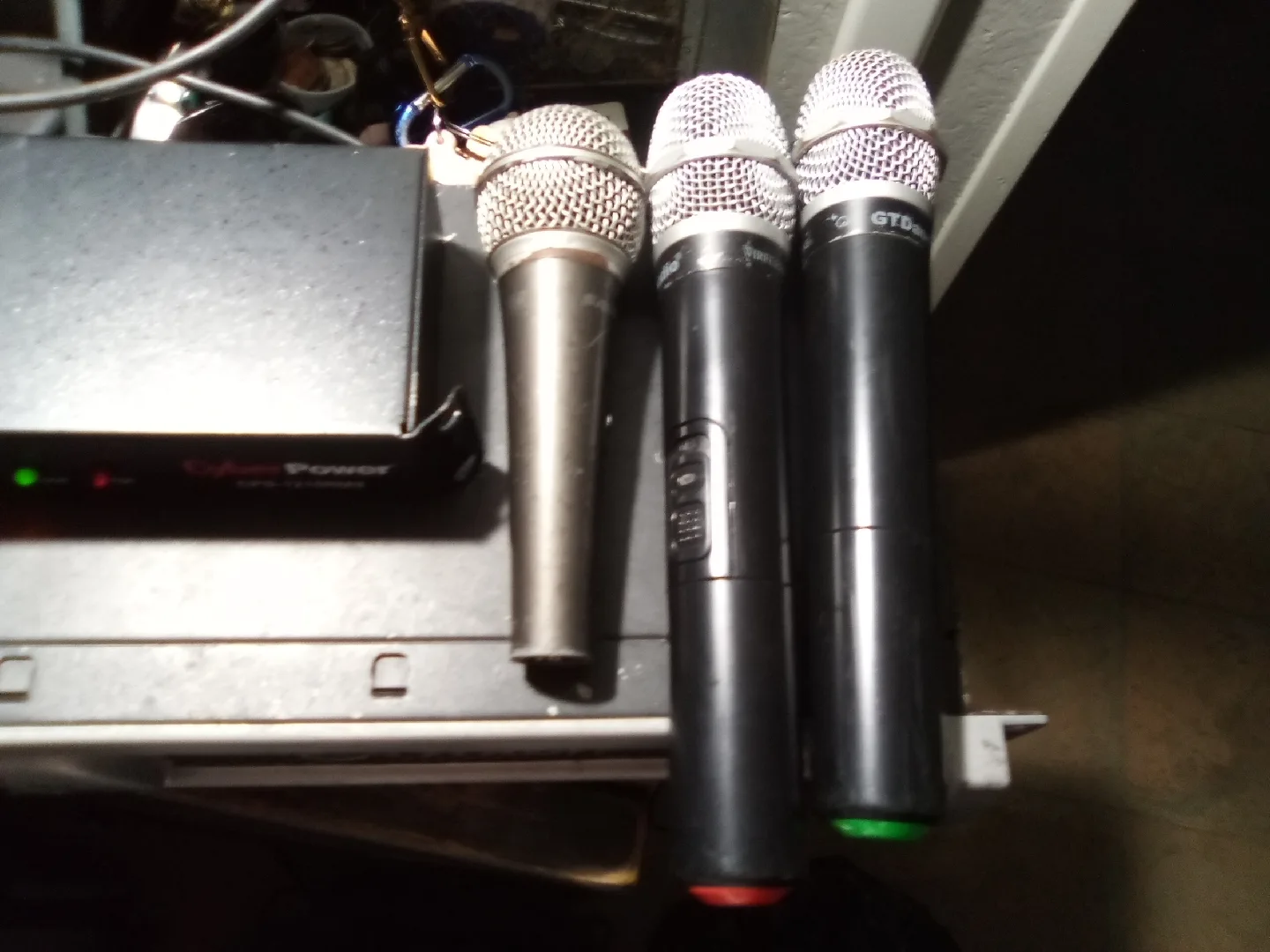 GTD Audio G-380 Wireless Microphone System image indicator(3)