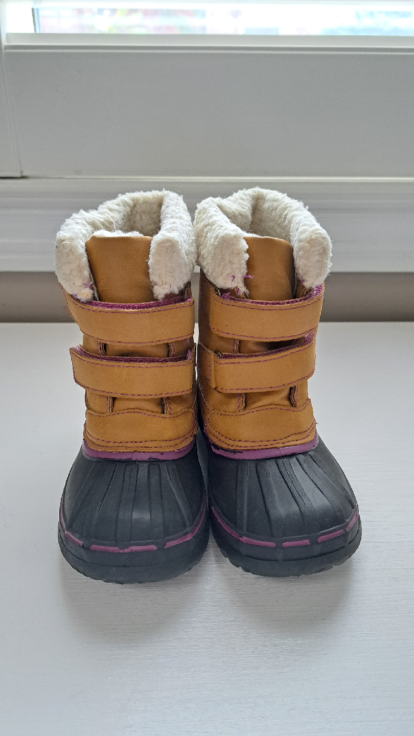 Joe Fresh Kids Snow Boots - Size 9