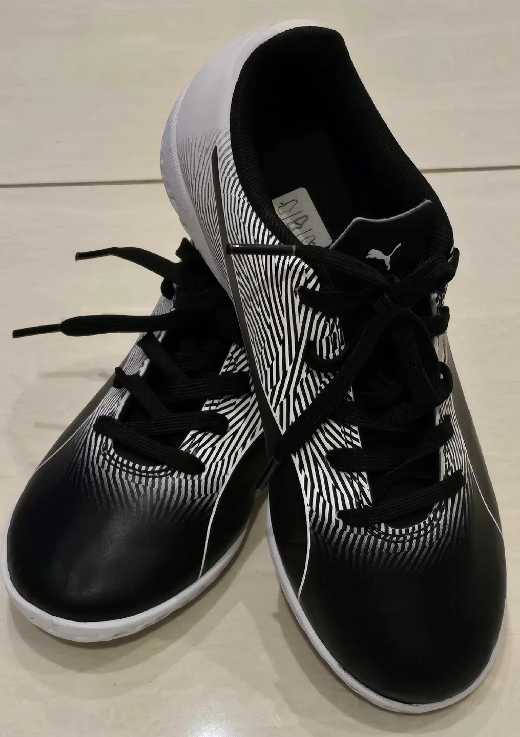 NEW! Puma Indoor Soccer or Gym Shoes - Black & White! Size 3