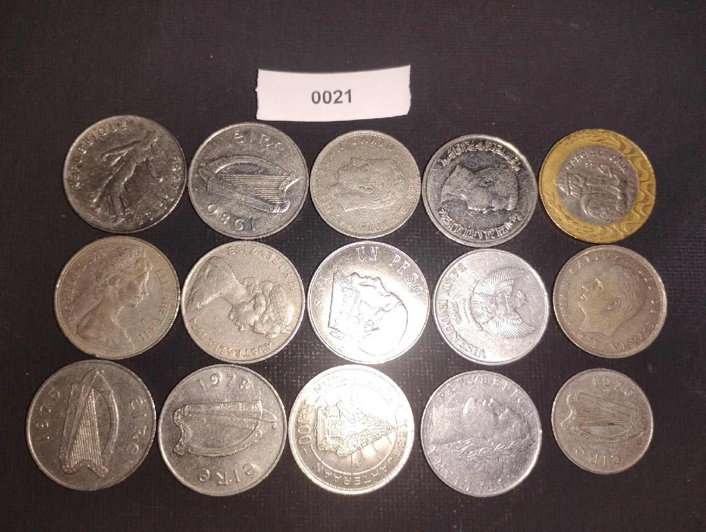 Mixed Lot of Collectible Coins thumbnail