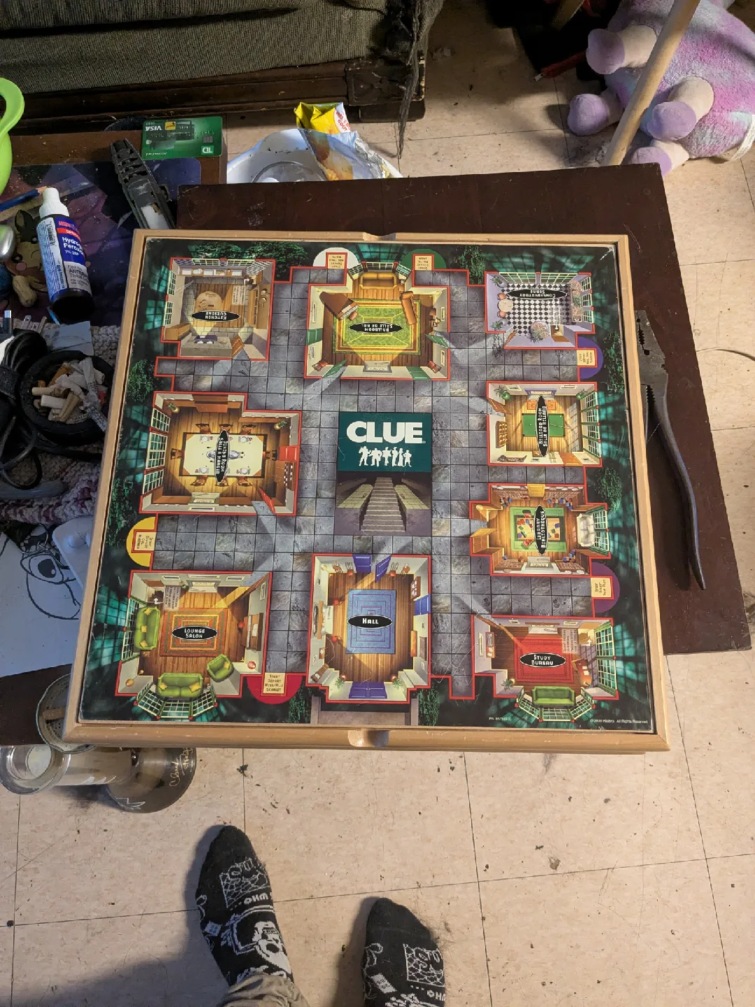 Parker Brothers Wooden Chest Monopoly/Clue +6 Games image indicator(2)