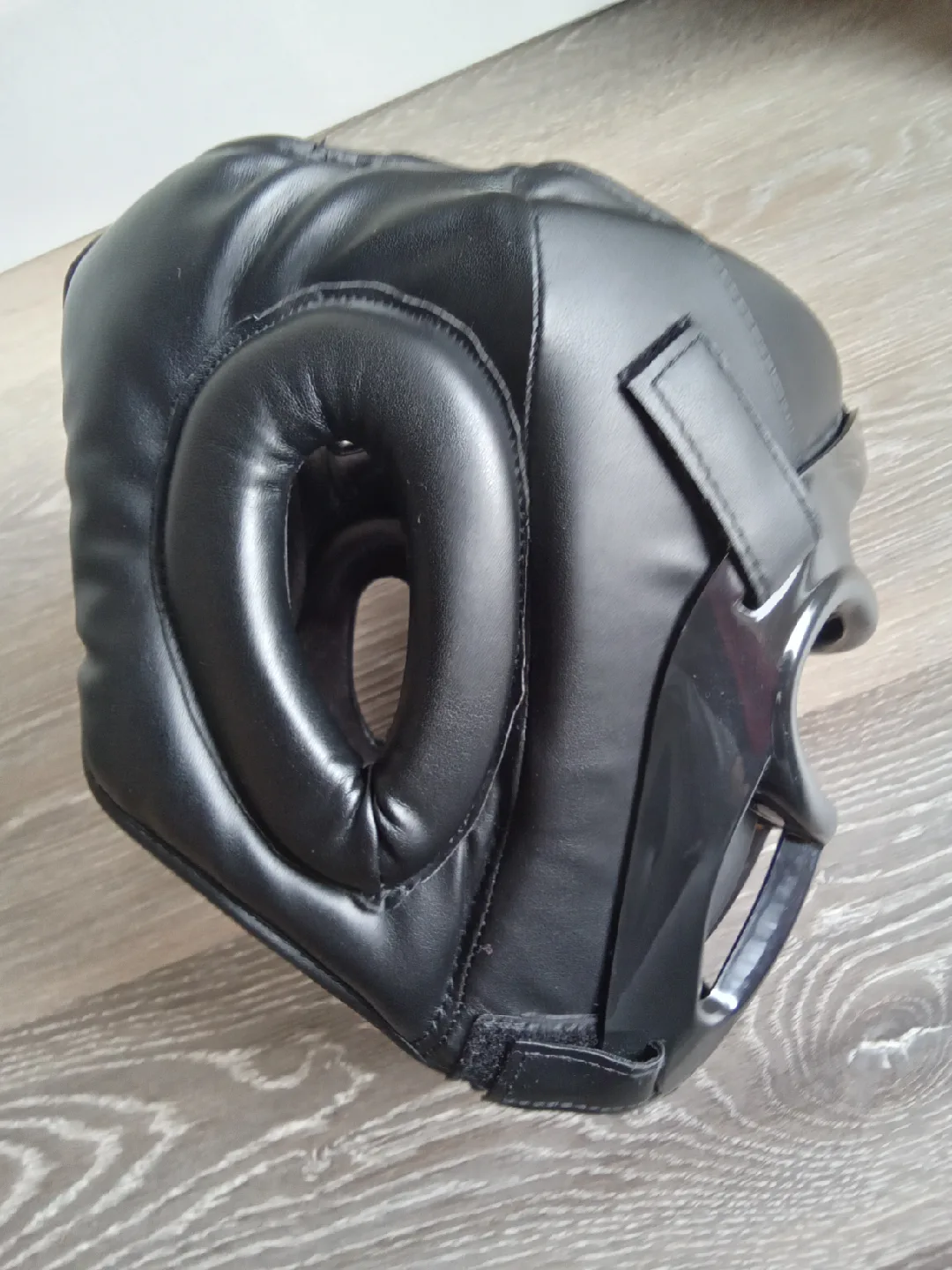 RDX size medium helmet black image indicator(2)