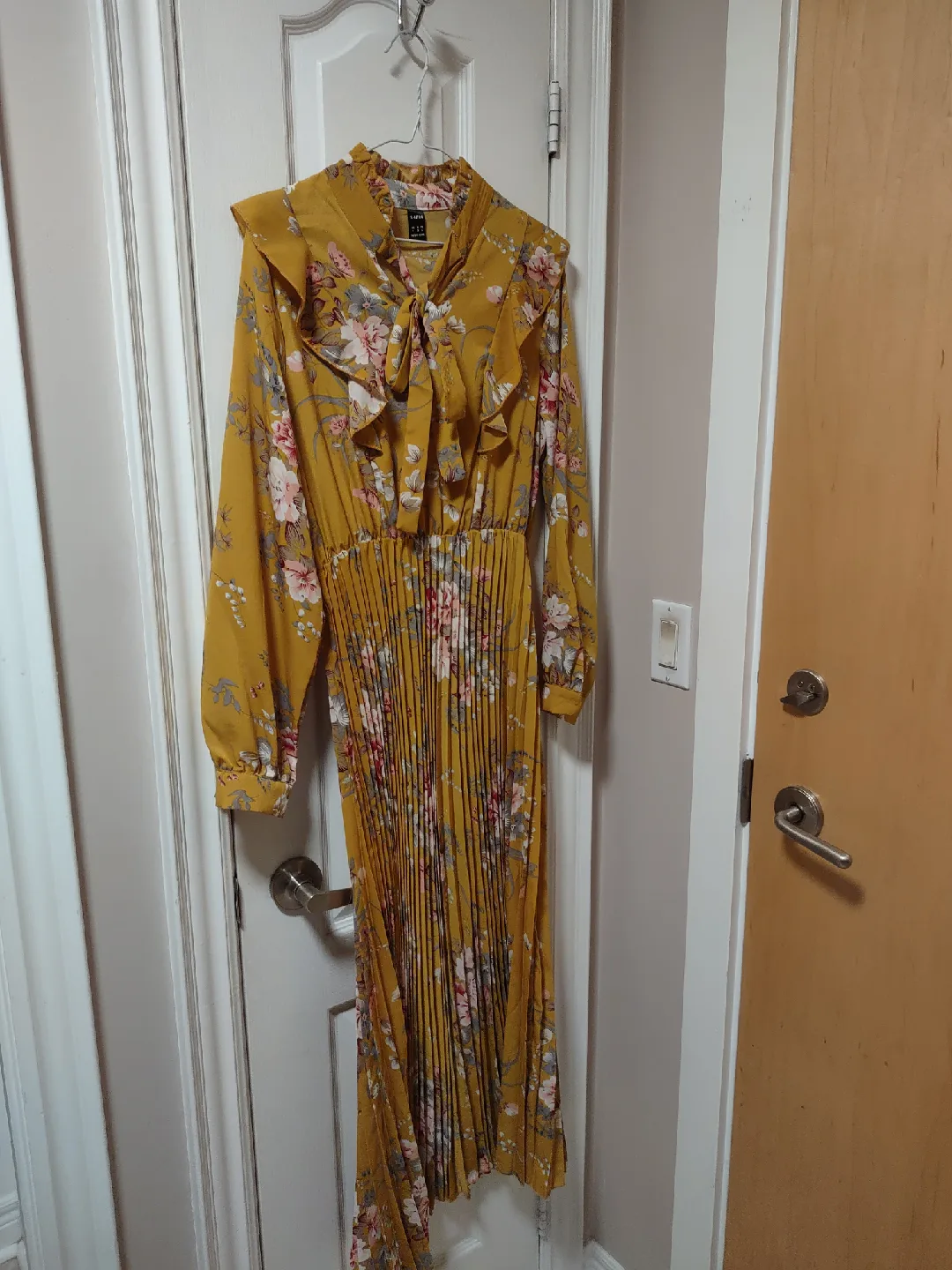 size 6 floral maxi dress thumbnail