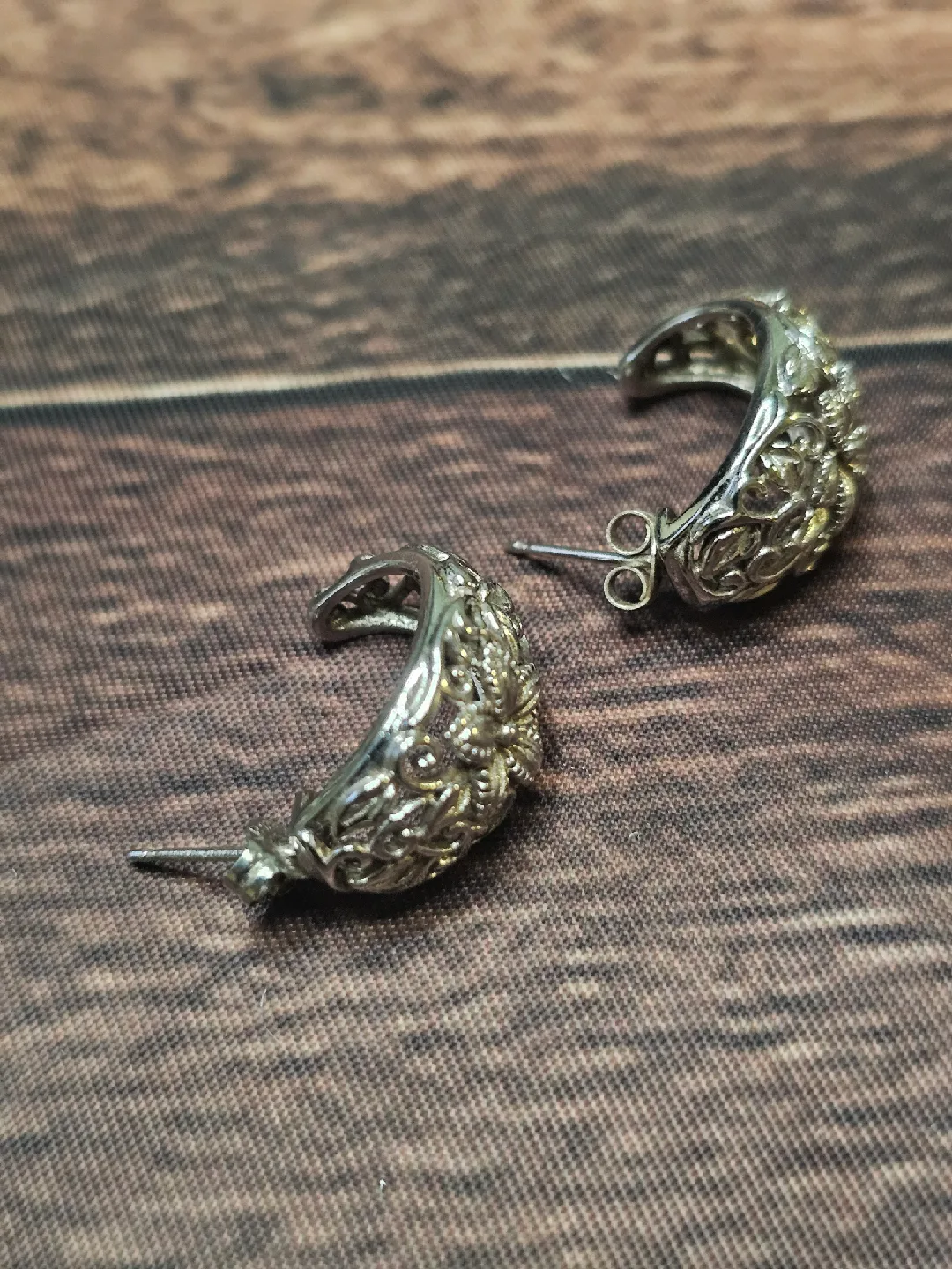 Vintage Style Silver Ring & Earrings Set Stamped 925 image indicator(4)