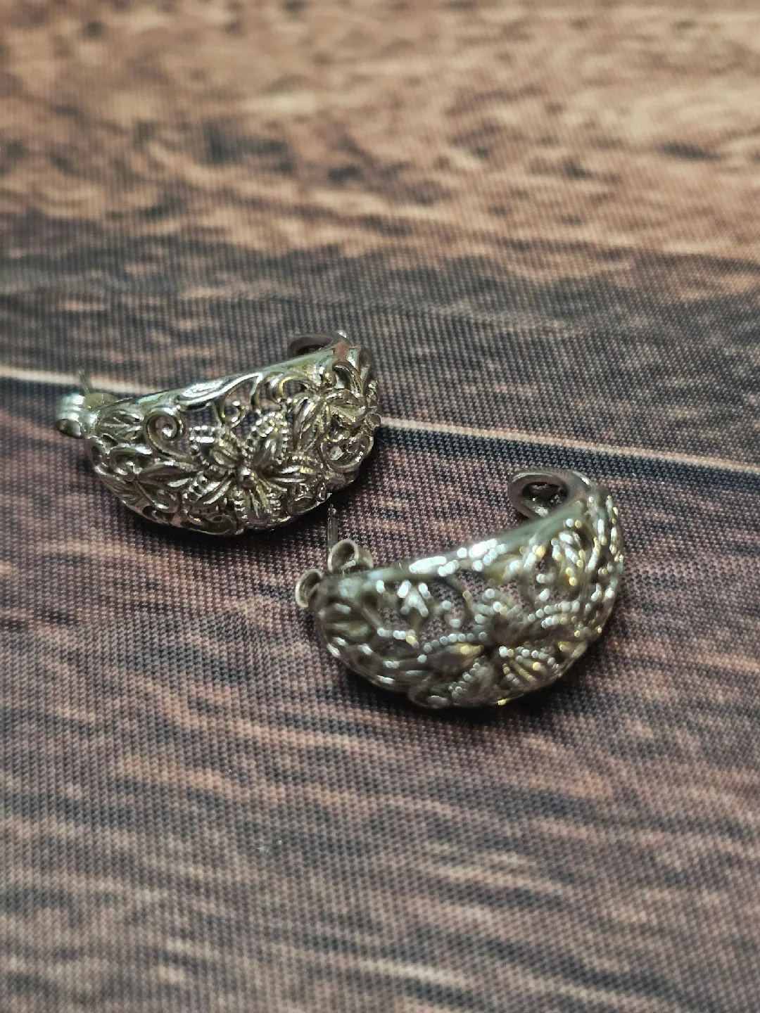 Vintage Style Silver Ring & Earrings Set Stamped 925 image indicator(5)