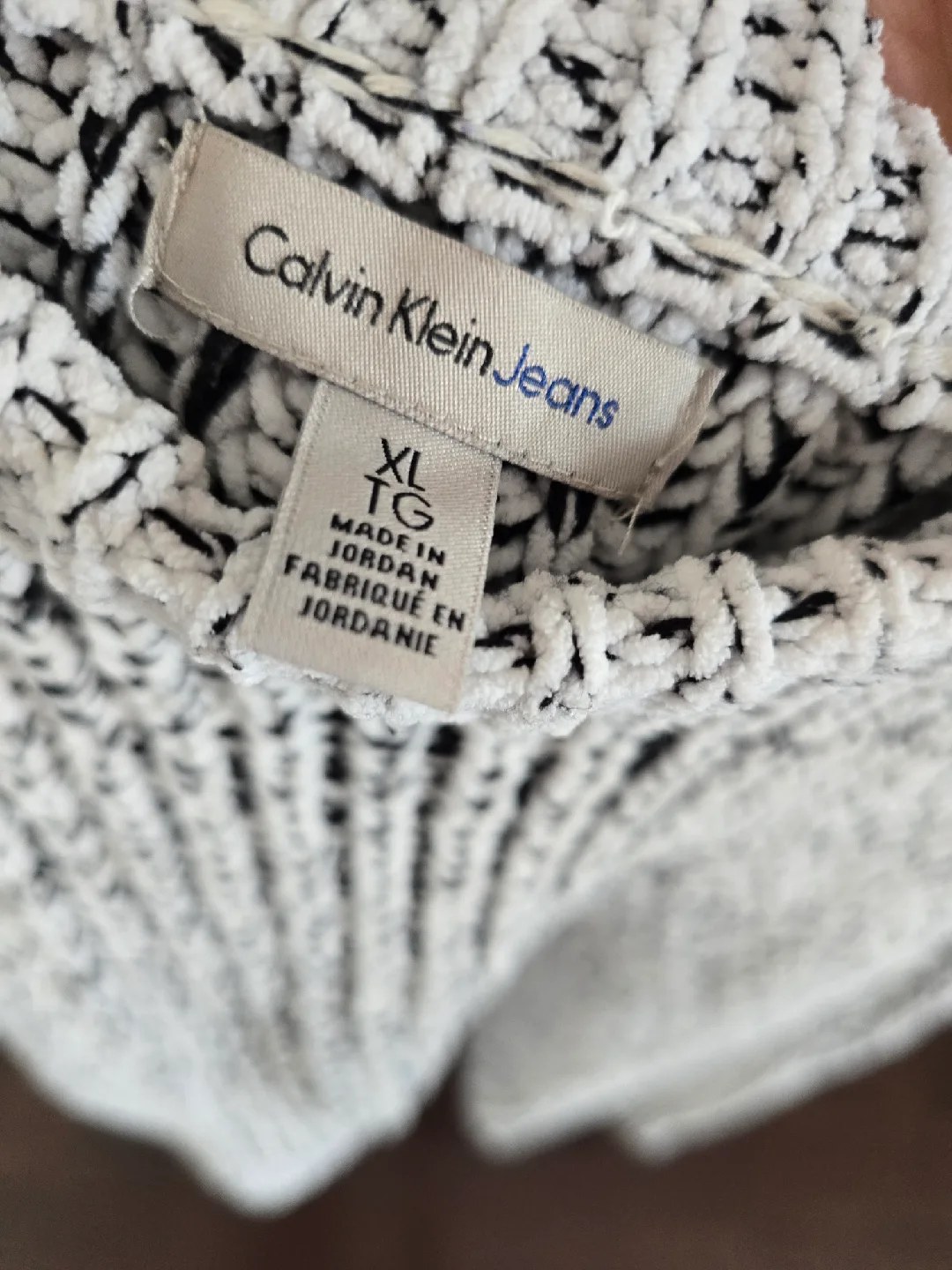 Calvin Klein Jeans XL Sweater image indicator(4)