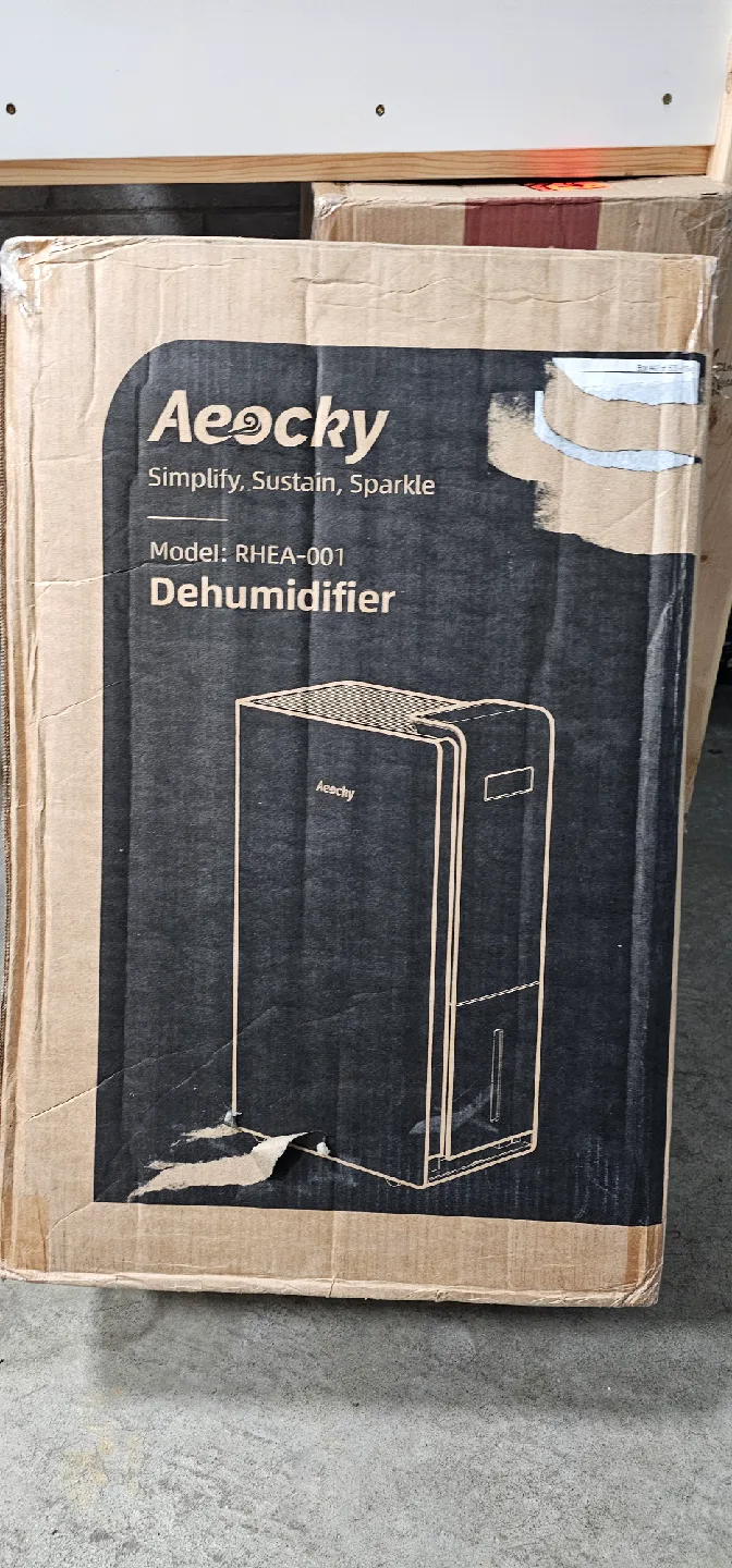 Aeocky Dehumidifier - Like New! image indicator(6)