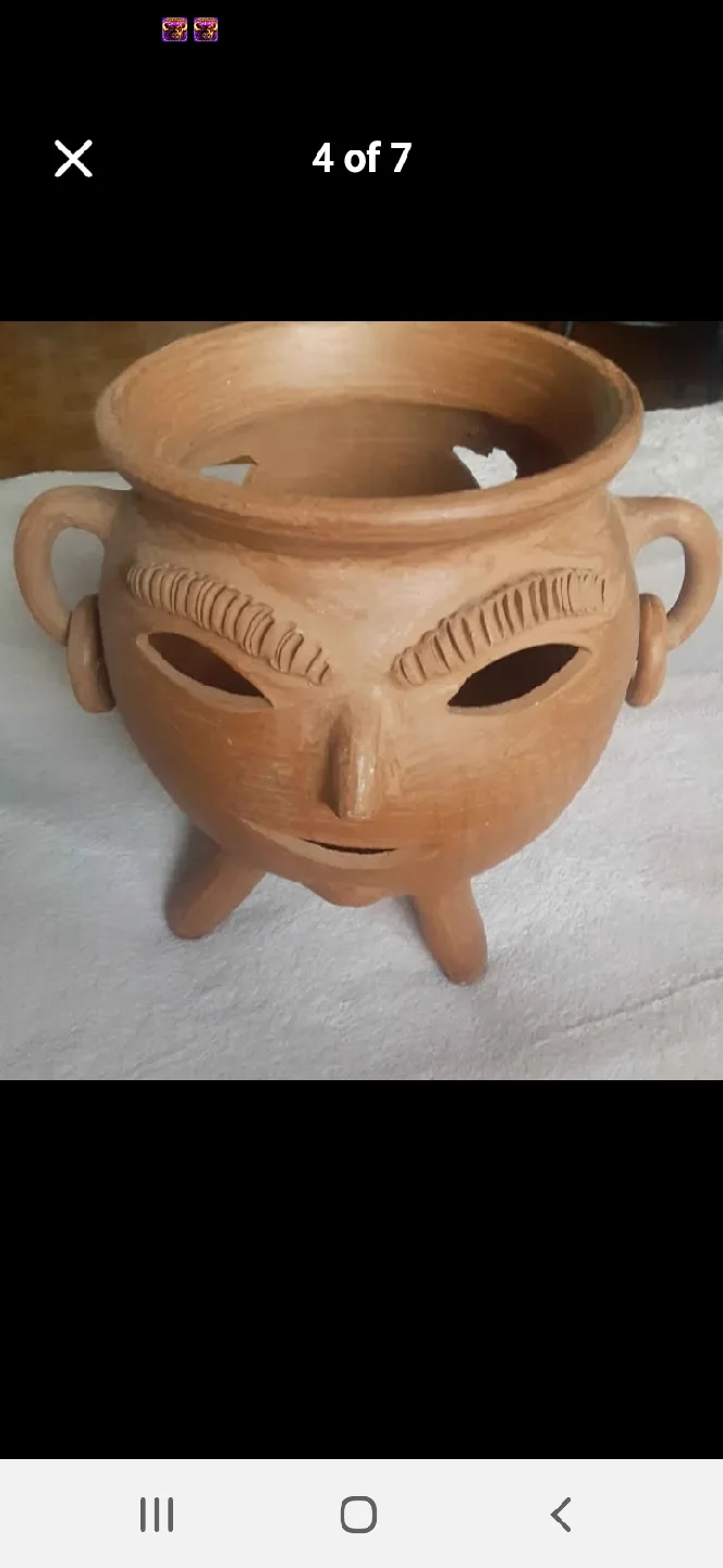 Clay Planter with Face Design image indicator(8)