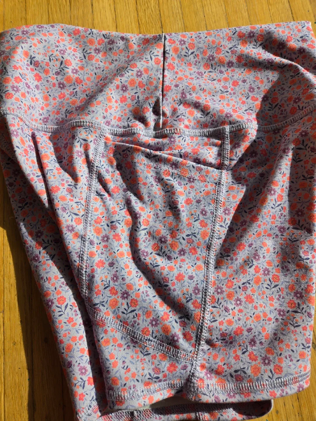 Evolution and Creation Floral Shorts - Size Large image indicator(4)