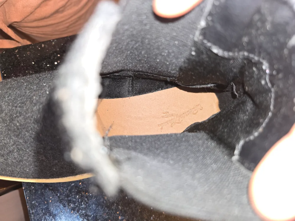 Universal Thread Black Chelsea Boots - Size 7 image indicator(3)