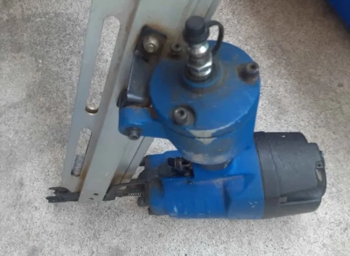 Pneumatic Nail Gun - Used Good Condition image indicator(4)