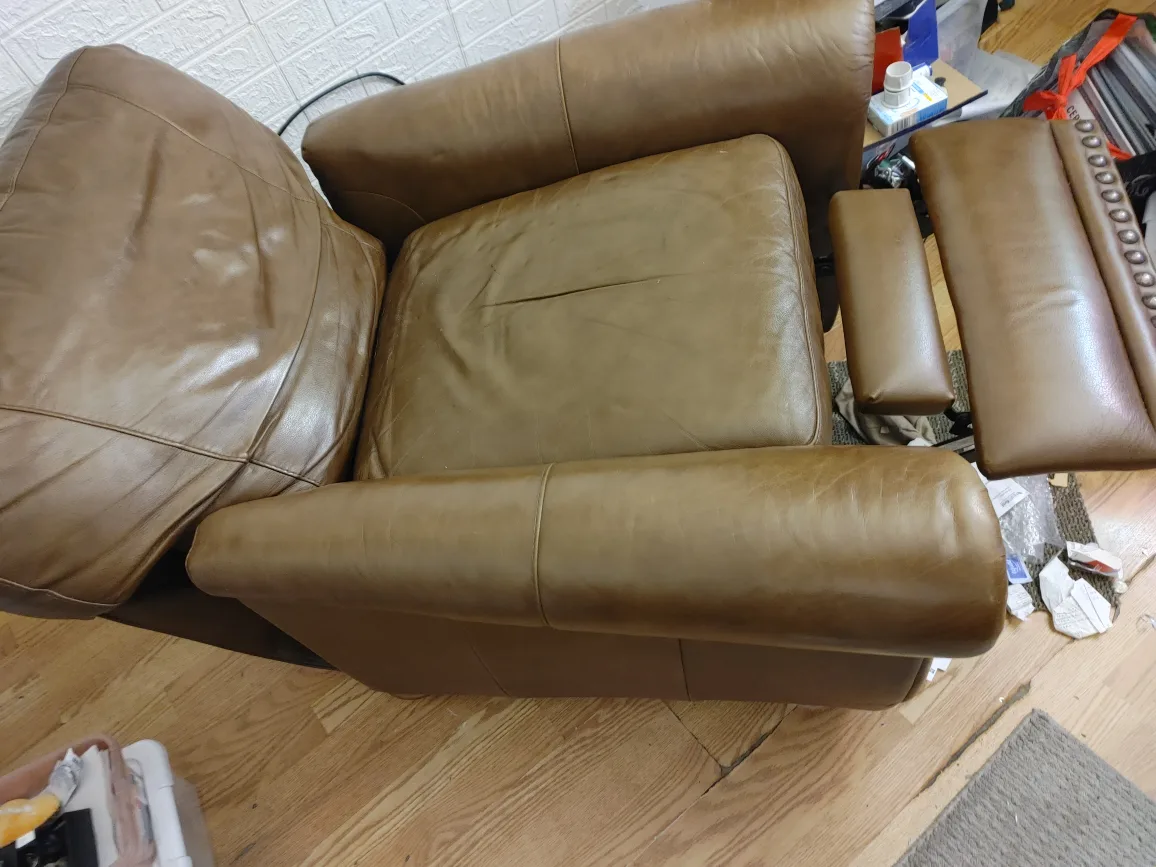 Brown Leather Armchair image indicator(3)