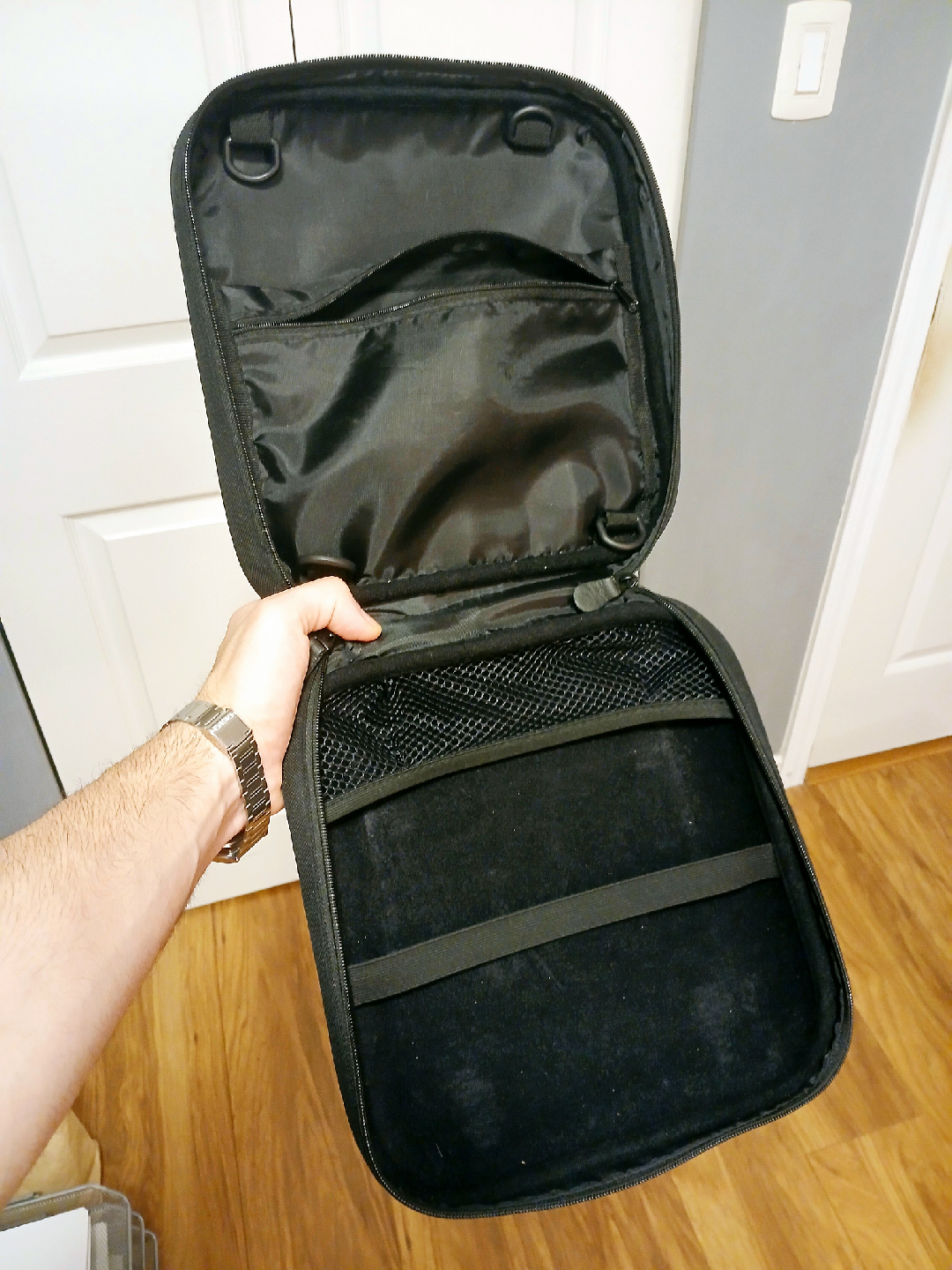 LG Electronics Hand Held Carrying Case - photo 3