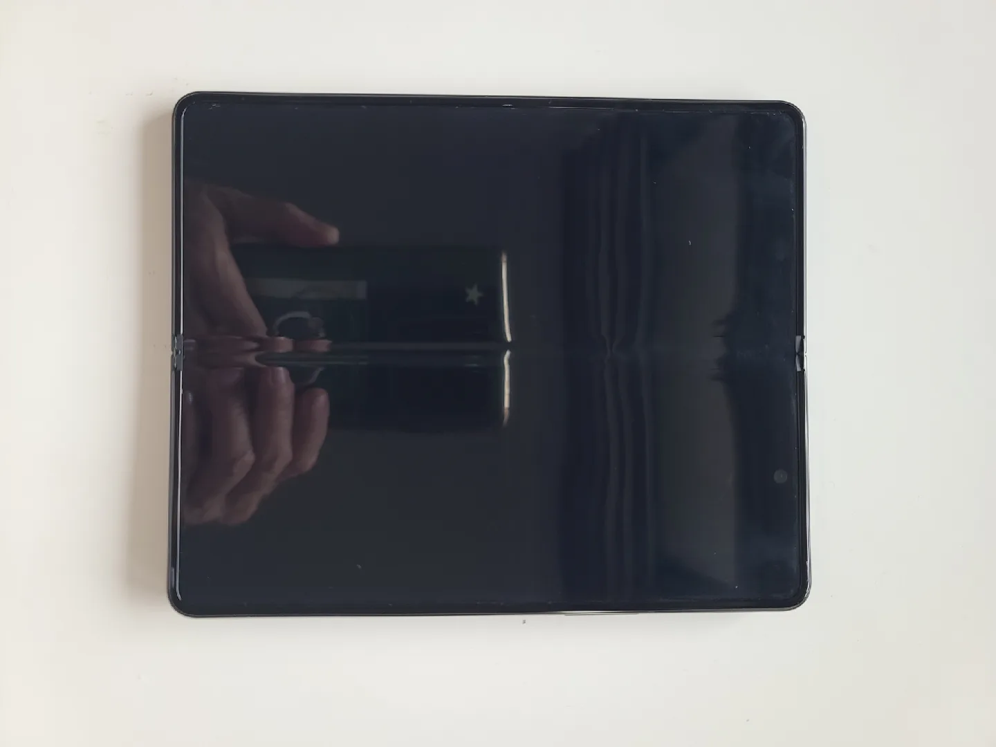 Samsung Galaxy Z Fold 3 - Black image indicator(4)