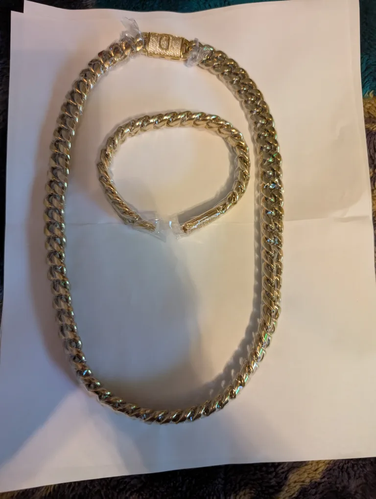 18 KT Gold plated Chain and Bracelet Set image indicator(2)