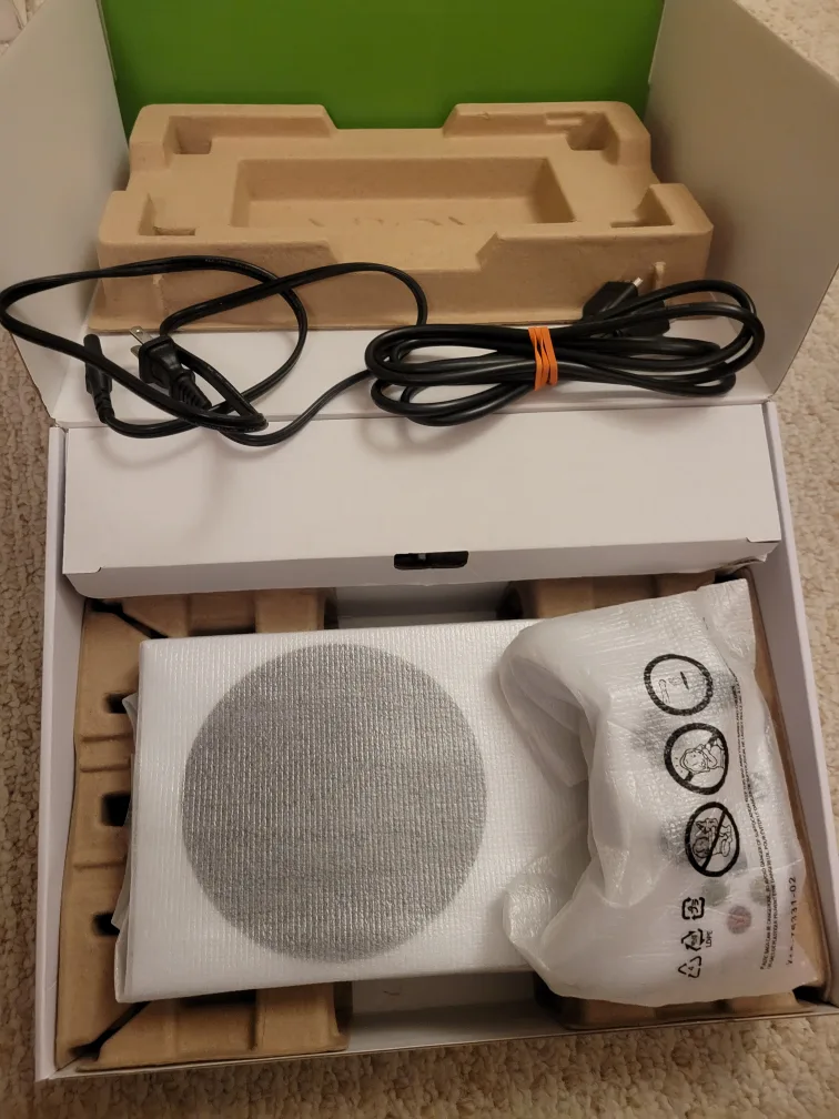 Xbox Series S Console - Like New! image indicator(3)