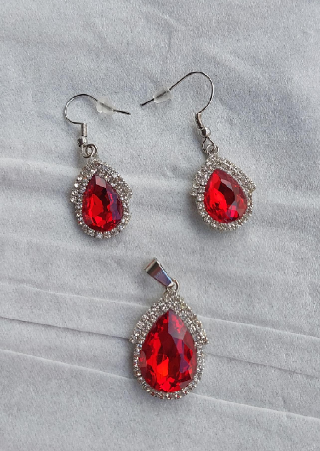 Red Teardrop Jewelry Set