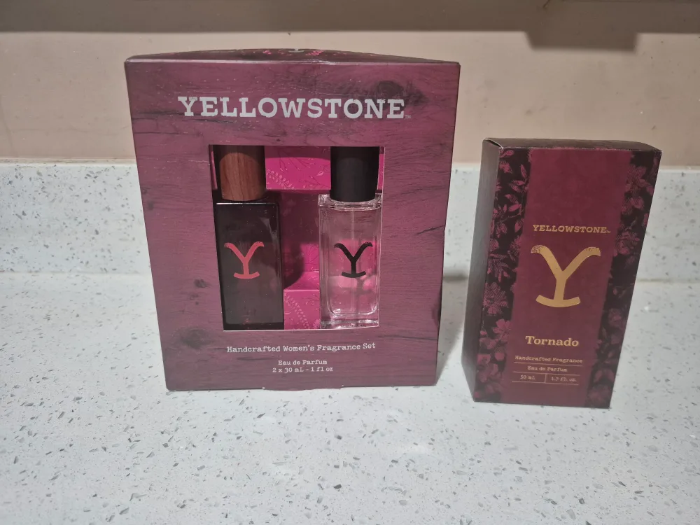 Assorted Perfumes: rue21, American Eagle, Le Monde Gourmand image indicator(6)