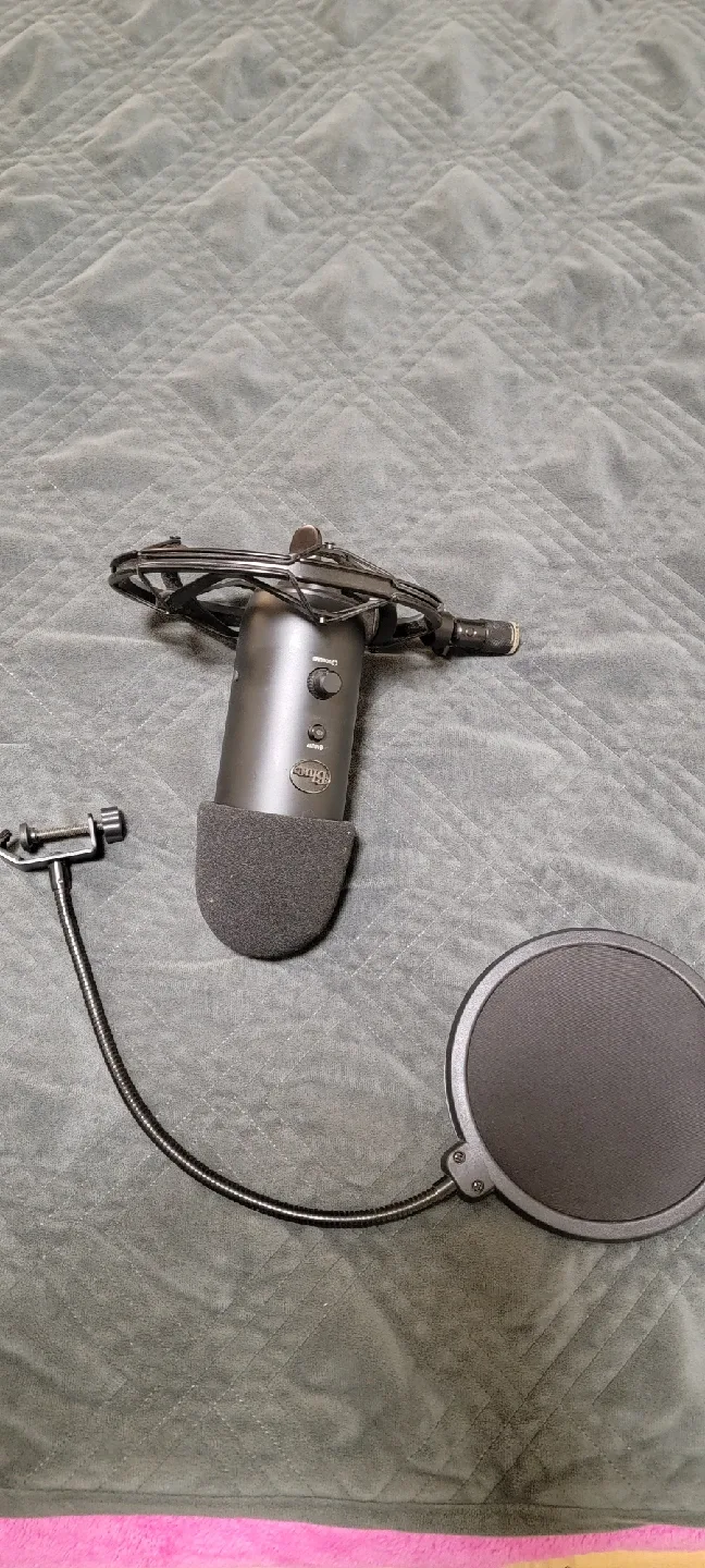 Blue Yeti USB Microphone image indicator(3)