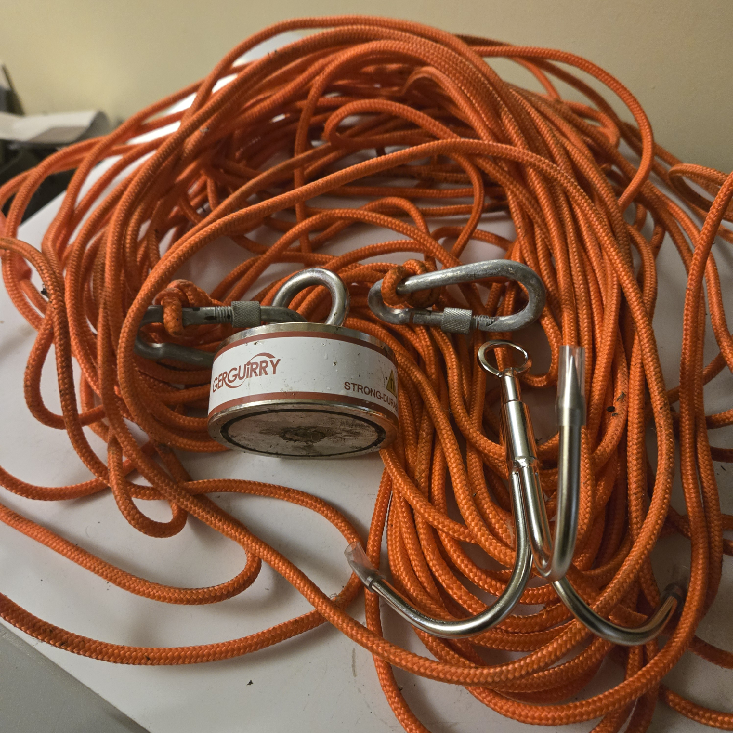 800 lbs Bergurry Magnet Fishing Kit with Rope & Hook - photo 2