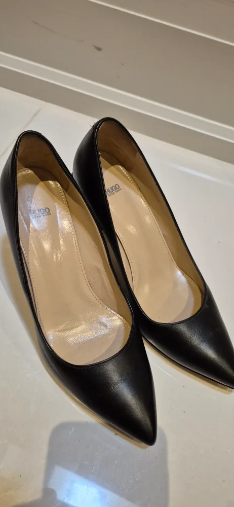 Hugo Boss Black Leather Studded Heels image indicator(2)