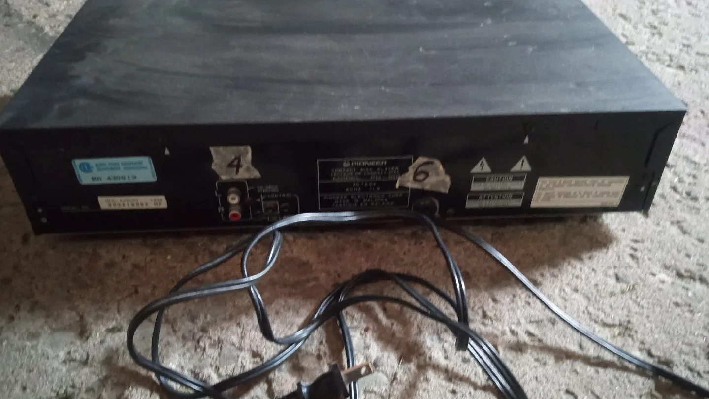 Pioneer PD-103 Compact Disc Player image indicator(3)