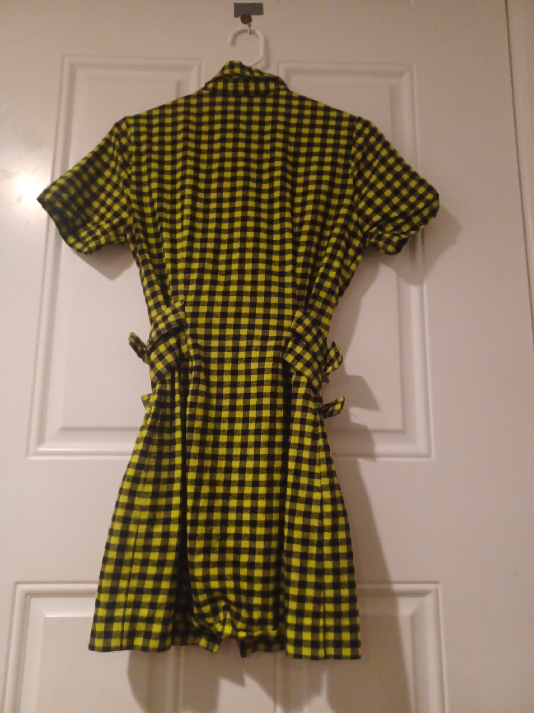 It features a yellow and black plaid pattern and a zipper - photo 2